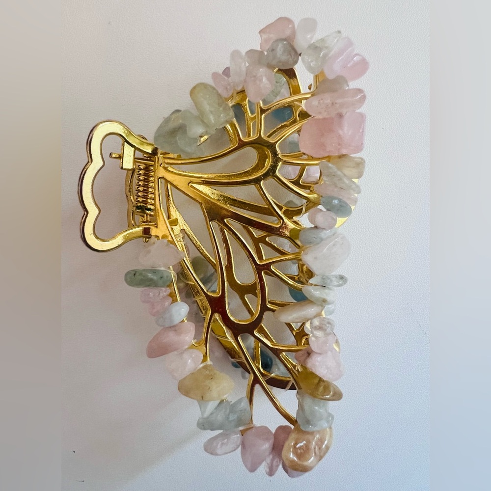 🦋Butterfly hair clip with Morganite